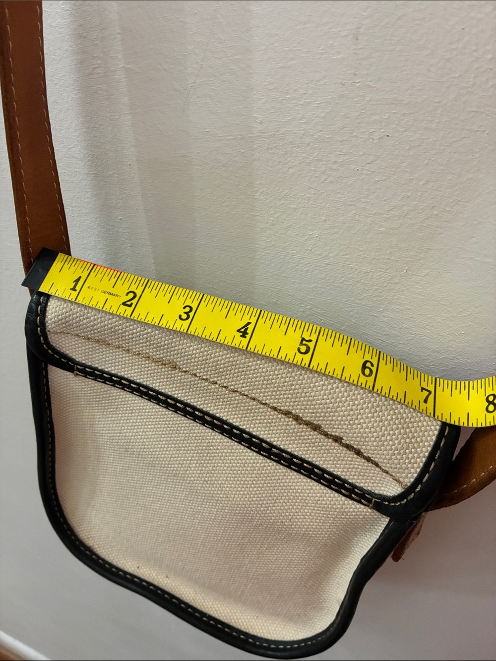 Fossil Classic Cream Crossbody Bag with Tan canvas with Leather Trim - Picture 8 of 8